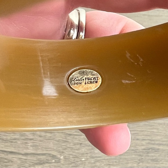 J. Crew Lulu Frost Butterscotch Resin Czeck Glass Jewel Bangle Bracelet - Picture 6 of 9